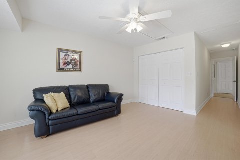 Touwnhouse à vendre à Boca Raton, Floride: 3 chambres, 202.62 m2 № 2250122 - photo 19