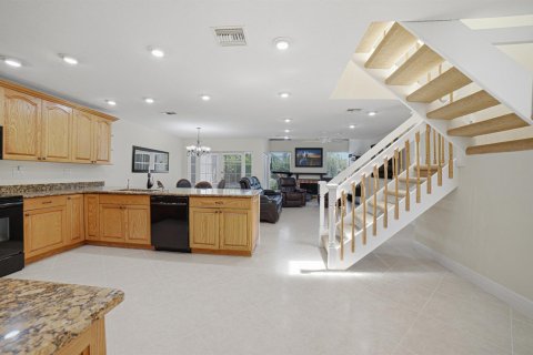 Touwnhouse à vendre à Boca Raton, Floride: 3 chambres, 202.62 m2 № 2250122 - photo 6