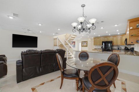 Touwnhouse à vendre à Boca Raton, Floride: 3 chambres, 202.62 m2 № 2250122 - photo 12
