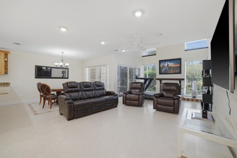 Touwnhouse à vendre à Boca Raton, Floride: 3 chambres, 202.62 m2 № 2250122 - photo 14