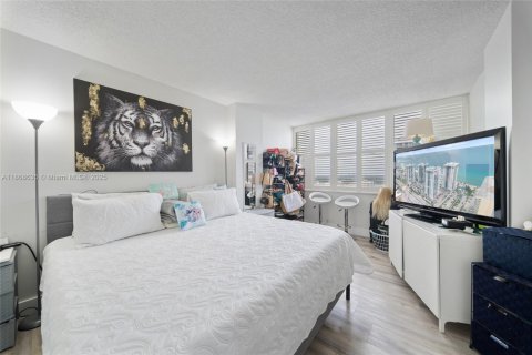 Condominio en venta en Hollywood, Florida, 2 dormitorios, 99.41 m2 № 1896560 - foto 24