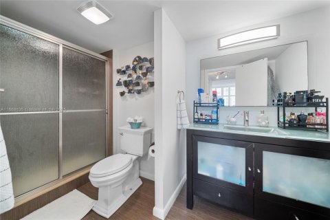 Condominio en venta en Hollywood, Florida, 2 dormitorios, 99.41 m2 № 1896560 - foto 21