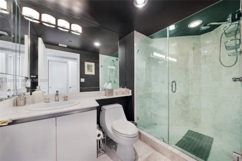 Condominio en venta en Aventura, Florida, 3 dormitorios, 227.61 m2 № 2035744 - foto 19