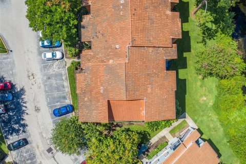 Appartement à louer à Orlando, Floride: 2 chambres, 91.79 m2 № 2408515 - photo 19