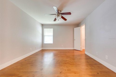 Appartement à louer à Orlando, Floride: 2 chambres, 91.79 m2 № 2408515 - photo 10