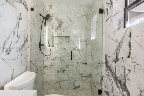 Casa en venta en Southwest Ranches, Florida, 4 dormitorios, 204.01 m2 № 1930544 - foto 29