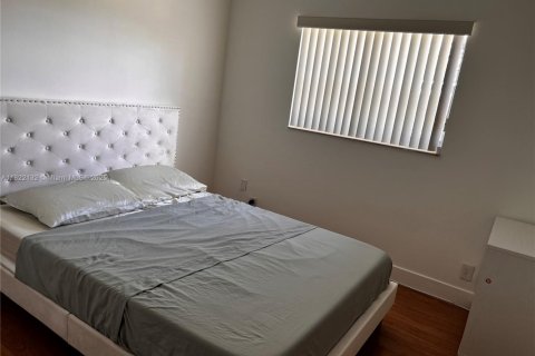 Купить виллу или дом в Холливуд, Флорида 3 спальни, 117.15м2, № 1964858 - фото 17