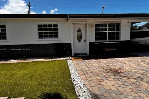 Купить виллу или дом в Холливуд, Флорида 3 спальни, 117.15м2, № 1964858 - фото 3