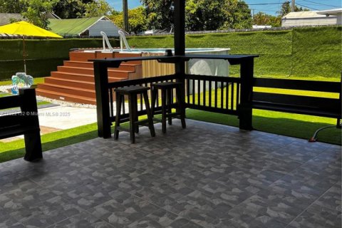 Купить виллу или дом в Холливуд, Флорида 3 спальни, 117.15м2, № 1964858 - фото 29