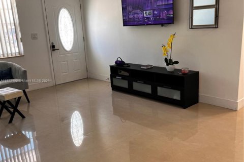 Купить виллу или дом в Холливуд, Флорида 3 спальни, 117.15м2, № 1964858 - фото 8