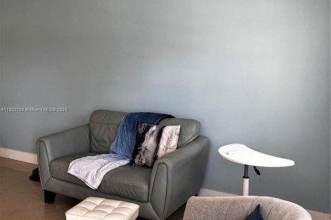 Купить виллу или дом в Холливуд, Флорида 3 спальни, 117.15м2, № 1964858 - фото 7