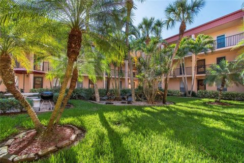 Copropriété à louer à Saint Pete Beach, Floride: 2 chambres, 93.37 m2 № 2101683 - photo 3