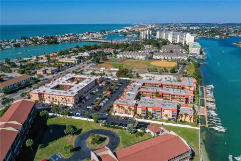 Copropriété à louer à Saint Pete Beach, Floride: 2 chambres, 93.37 m2 № 2101683 - photo 20