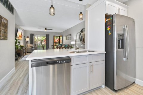 Copropriété à louer à Saint Pete Beach, Floride: 2 chambres, 93.37 m2 № 2101683 - photo 10