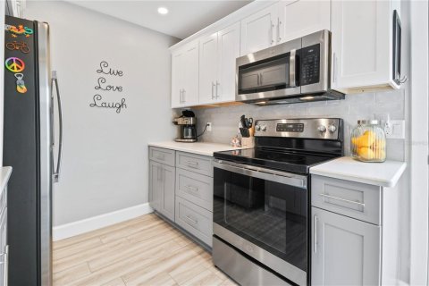 Copropriété à louer à Saint Pete Beach, Floride: 2 chambres, 93.37 m2 № 2101683 - photo 11