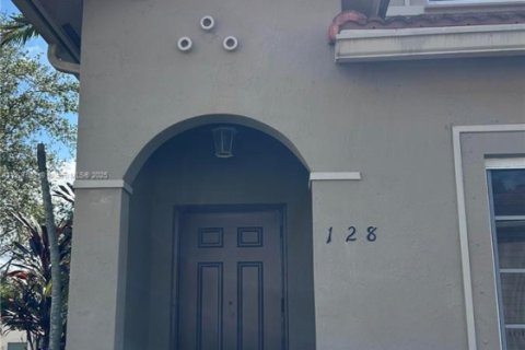 Villa ou maison à Miami Gardens, Floride 3 chambres, 128.02 m2 № 1965065