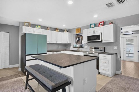 Casa en venta en Dunedin, Florida, 3 dormitorios, 153.85 m2 № 2157983 - foto 3
