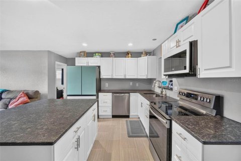 Casa en venta en Dunedin, Florida, 3 dormitorios, 153.85 m2 № 2157983 - foto 7