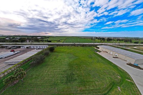 Land in Belle Glade, Florida № 932621 - photo 1