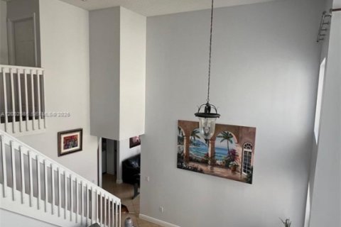 Villa ou maison à louer à Hollywood, Floride: 4 chambres, 213.68 m2 № 2067485 - photo 16