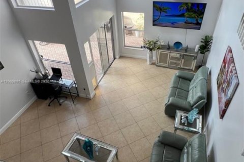 Villa ou maison à louer à Hollywood, Floride: 4 chambres, 213.68 m2 № 2067485 - photo 13