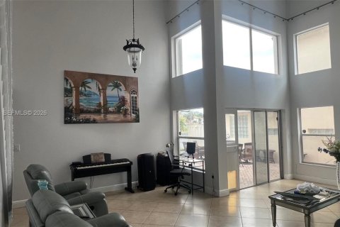 Villa ou maison à louer à Hollywood, Floride: 4 chambres, 213.68 m2 № 2067485 - photo 12