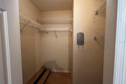 Condo in Orlando, Florida, 2 bedrooms  № 2222062 - photo 22