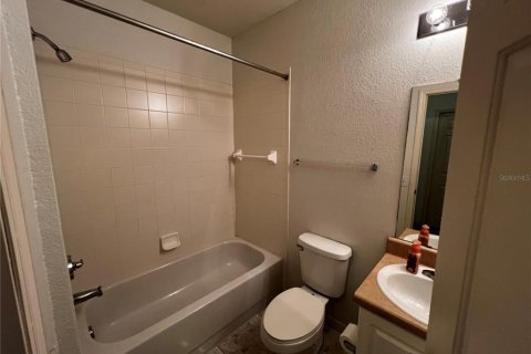 Condo in Orlando, Florida, 2 bedrooms  № 2222062 - photo 26