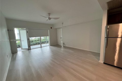 Apartment in Miami Beach, Florida 1 bedroom, 74.32 sq.m. № 2002777 - photo 8