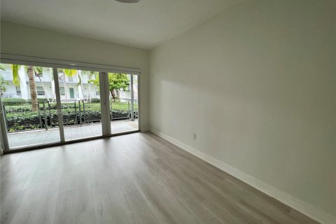 Apartment in Miami Beach, Florida 1 bedroom, 74.32 sq.m. № 2002777 - photo 13