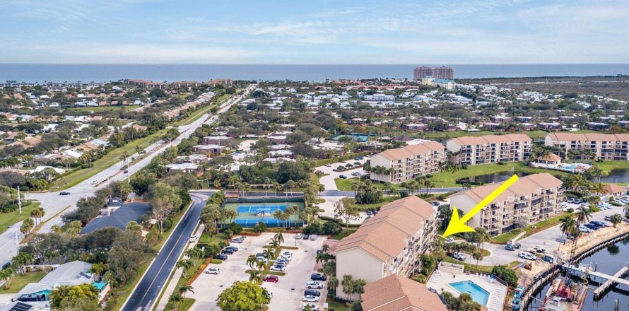 Condominio en Jupiter, Florida, 2 dormitorios № 938676