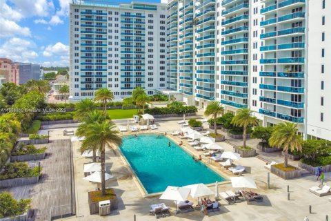 Appartement à louer à Miami Beach, Floride: 55.74 m2 № 1920080 - photo 3