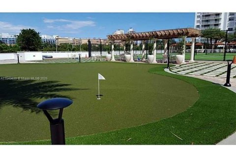Condominio en venta en Aventura, Florida, 1 dormitorio, 99.03 m2 № 2077071 - foto 25