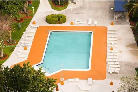 Condominio en venta en Aventura, Florida, 1 dormitorio, 99.03 m2 № 2077071 - foto 29
