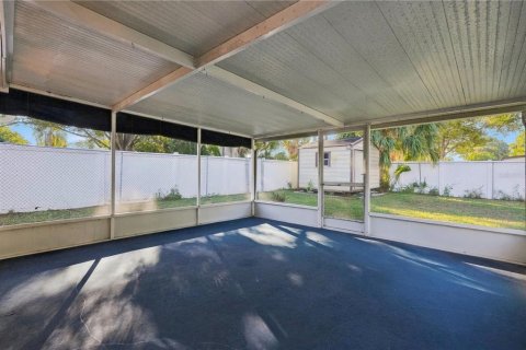 Villa ou maison à vendre à Tampa, Floride: 4 chambres, 176.14 m2 № 2415372 - photo 28