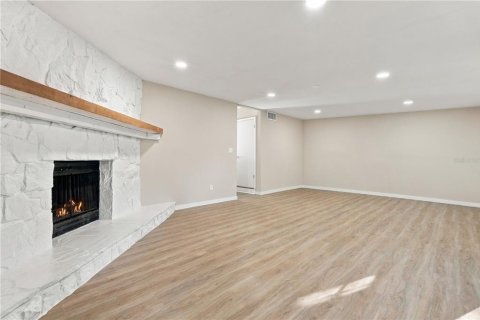 Villa ou maison à vendre à Tampa, Floride: 4 chambres, 176.14 m2 № 2415372 - photo 23