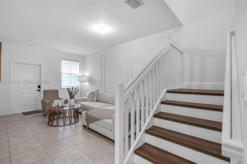 Townhouse in Miami, Florida 3 bedrooms, 157.47 sq.m. № 2076501 - photo 4