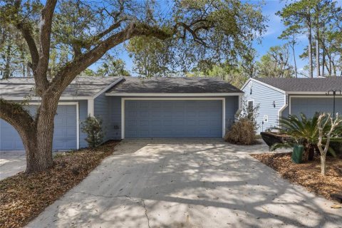 Touwnhouse à vendre à Gainesville, Floride: 2 chambres, 154.4 m2 № 2092199 - photo 3
