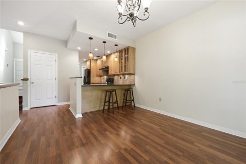 Touwnhouse à vendre à Gainesville, Floride: 2 chambres, 154.4 m2 № 2092199 - photo 29