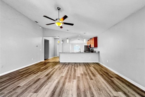 Villa ou maison à louer à Wimauma, Floride: 3 chambres, 162.02 m2 № 2166955 - photo 4