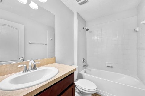 Villa ou maison à louer à Wimauma, Floride: 3 chambres, 162.02 m2 № 2166955 - photo 15