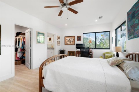 House in Key Largo, Florida 3 bedrooms № 2034922 - photo 15