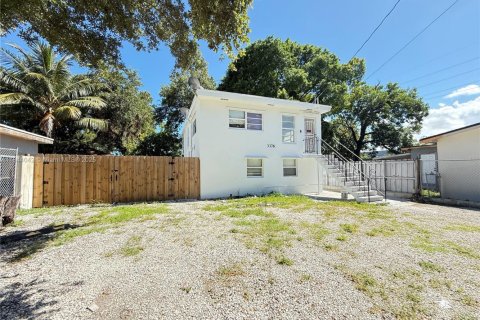 Villa ou maison à louer à Miami, Floride: 3 chambres, 178.93 m2 № 1839310 - photo 2