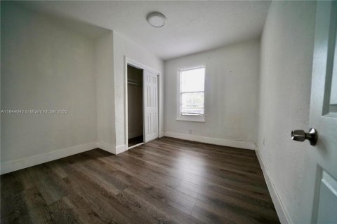 Villa ou maison à louer à Miami, Floride: 3 chambres, 178.93 m2 № 1839310 - photo 10