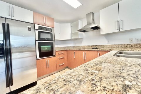 Condo à Miami, Floride, 1 chambre  № 2039193