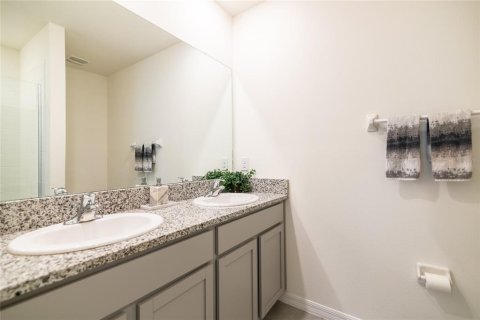 Casa en venta en Wesley Chapel, Florida, 3 dormitorios, 140.84 m2 № 1913486 - foto 5