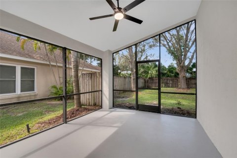 House in Orlando, Florida 3 bedrooms, 160.26 sq.m. № 1894629 - photo 27