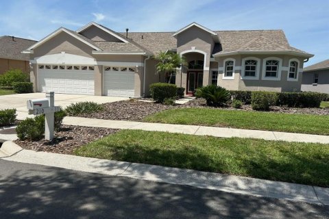 Casa en Brandon, Florida 4 dormitorios, 253.62 m2 № 2133128