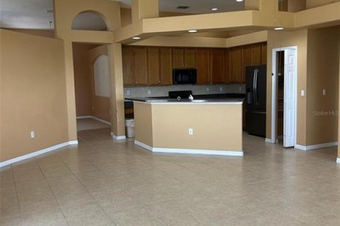 Casa en venta en Brandon, Florida, 4 dormitorios, 253.62 m2 № 2133128 - foto 8
