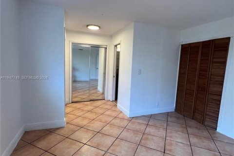 Casa en venta en Hollywood, Florida, 3 dormitorios, 168.71 m2 № 2006167 - foto 8